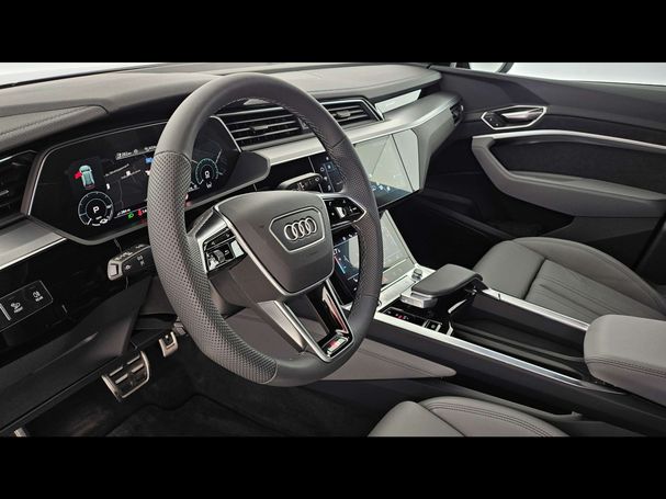 Audi Q8 55| e-tron S-line 300 kW image number 39