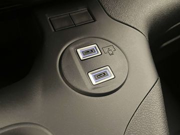 Car image 36