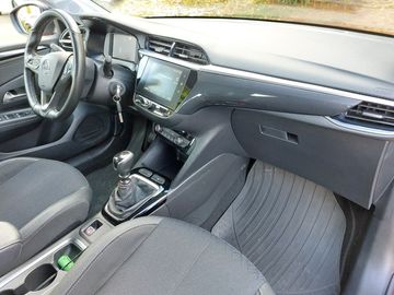 Car image 14