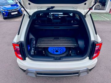 Car image 24