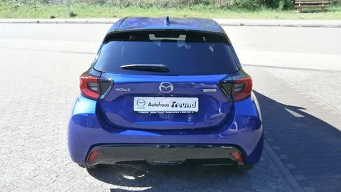 Car image 2