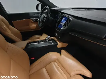 Car image 40