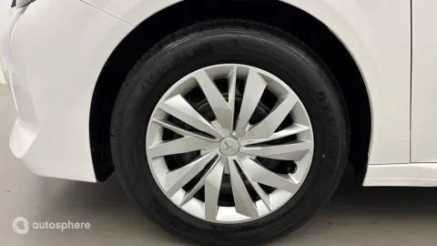 Car image 20