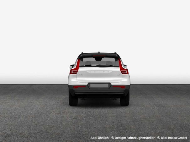 Volvo XC40 B3 Core DKG 120 kW image number 5