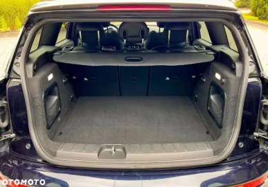 Car image 40