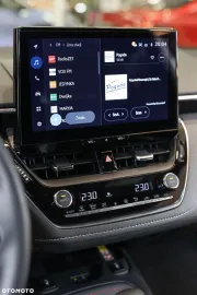 Car image 40