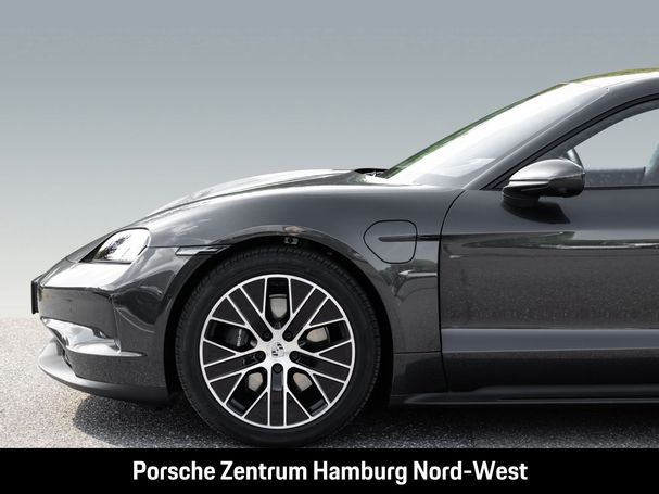 Porsche Taycan 320 kW image number 14