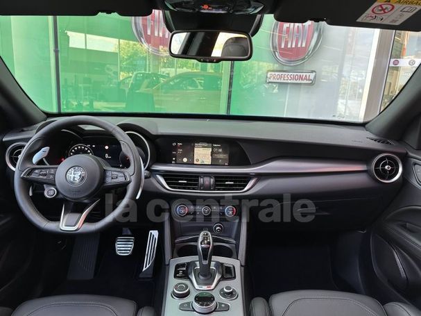 Alfa Romeo Stelvio 2.2 AT8 118 kW image number 4