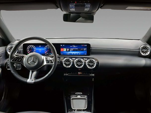 Mercedes-Benz A 180 100 kW image number 11