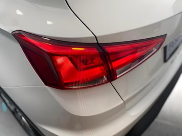 Car image 33