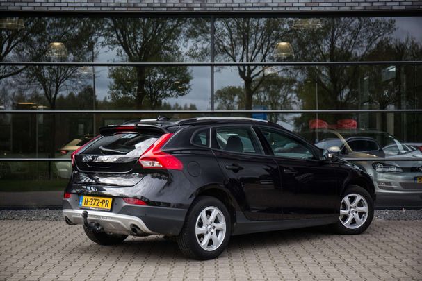 Volvo V40 Cross Country T3 Momentum 113 kW image number 6