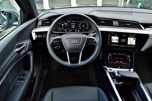 Audi e-tron 250 kW image number 28