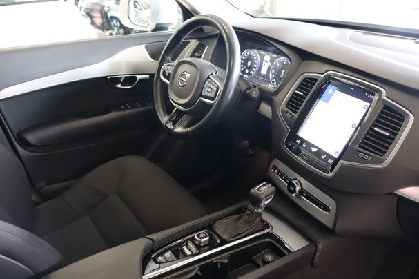 Volvo XC90 AWD Momentum 173 kW image number 26