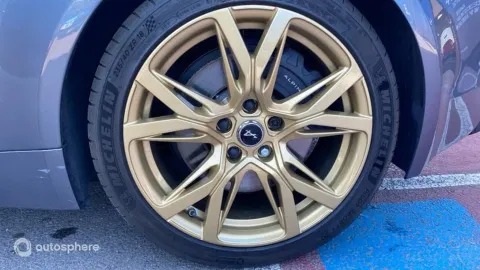 Car image 20