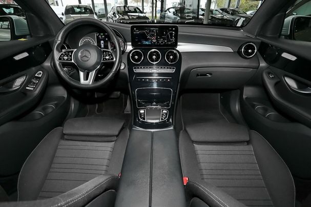 Mercedes-Benz GLC 300 de 225 kW image number 3