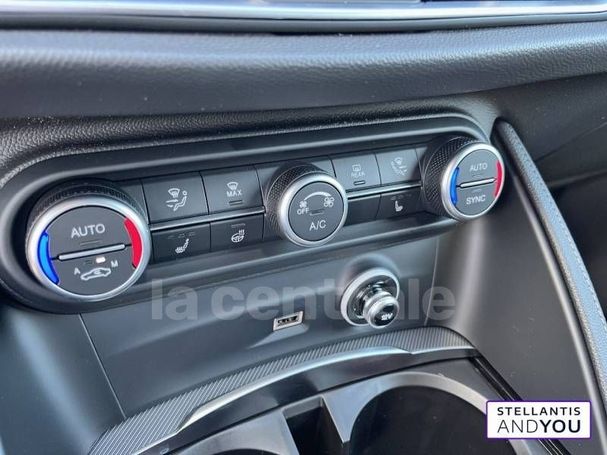 Alfa Romeo Stelvio 2.2 AT8 Q4 140 kW image number 22