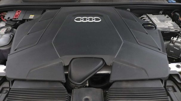 Audi Q8 55 TFSI quattro Tiptronic 250 kW image number 5