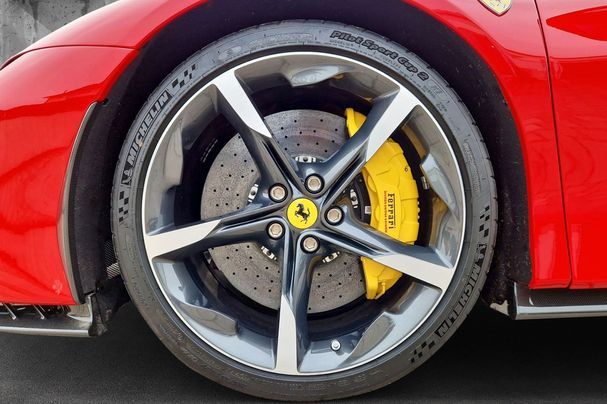 Ferrari SF90 Stradale 735 kW image number 9