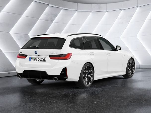 BMW 330e Touring xDrive 215 kW image number 3