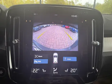Car image 23
