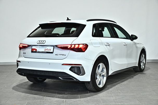 Audi A3 40 TFSIe S-line Sportback 150 kW image number 9