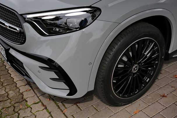 Mercedes-Benz GLC 300 198 kW image number 5