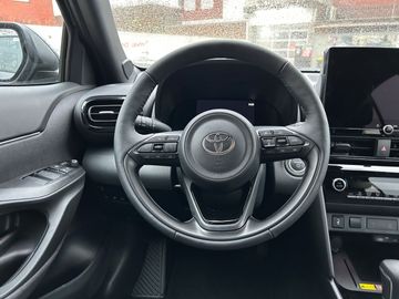 Car image 12