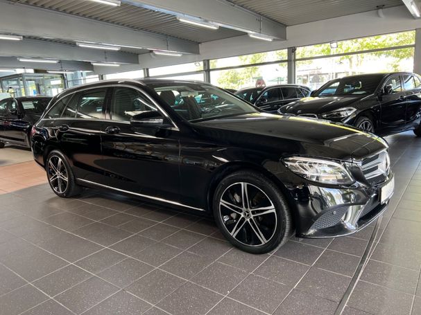 Mercedes-Benz C 300 de T Avantgarde 225 kW image number 2