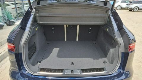 Car image 37