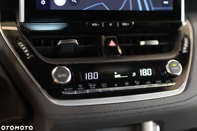 Car image 40