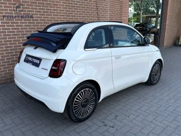 Car image 29