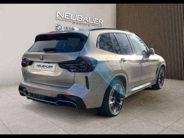 BMW iX3 M Sport Impressive 213 kW image number 2