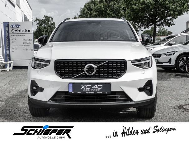 Volvo XC40 B3 Plus Dark DKG 120 kW image number 13