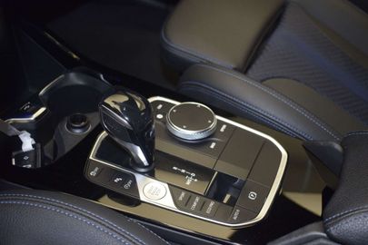 Car image 36