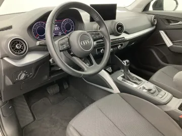 Car image 36
