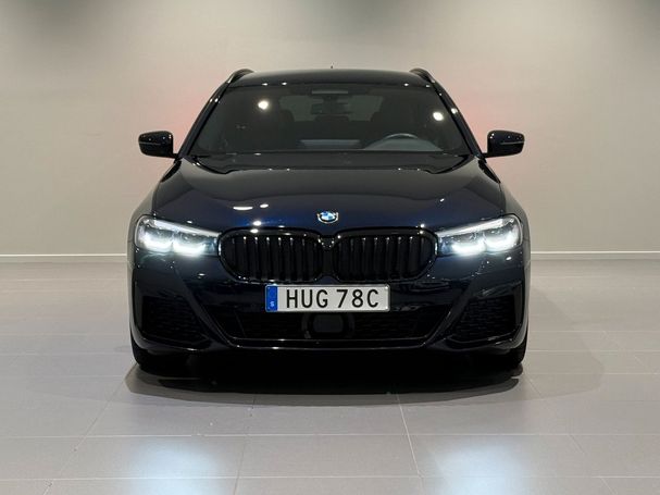 BMW 520d Touring xDrive 140 kW image number 2