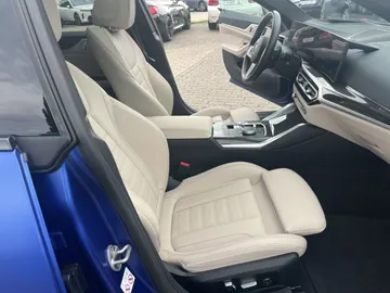 Car image 42