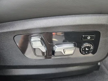 Car image 41