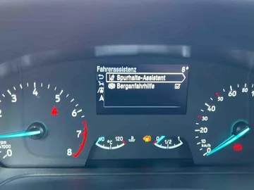 Car image 29