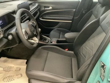 Car image 11