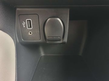 Car image 31