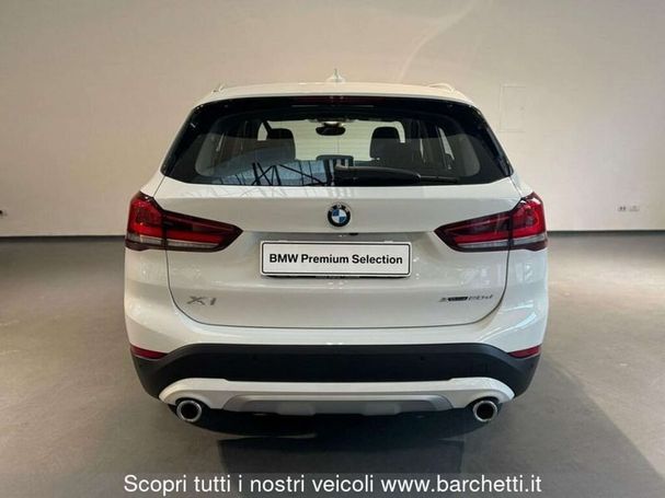 BMW X1 xDrive20d xLine 140 kW image number 3