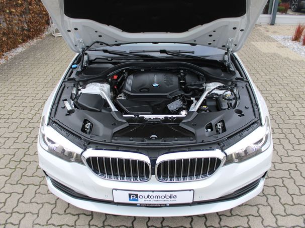 BMW 520d Touring 140 kW image number 5