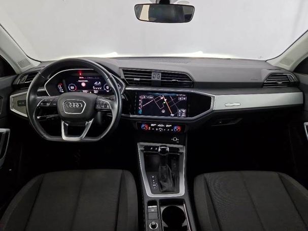 Audi Q3 35 TDI S tronic Advanced Business 110 kW image number 3