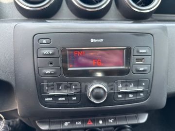 Car image 35