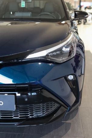 Toyota C-HR 90 kW image number 11