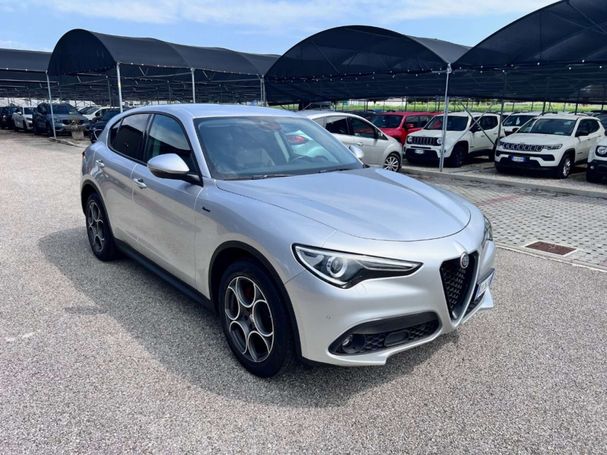 Alfa Romeo Stelvio 2.2 Diesel AT8 140 kW image number 2