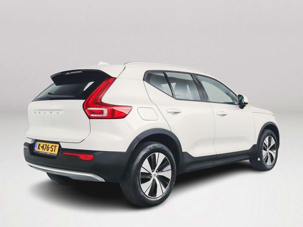 Volvo XC40 T2 95 kW image number 3