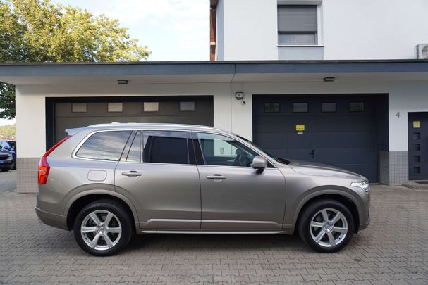 Volvo XC90 B5 AWD Momentum 173 kW image number 5