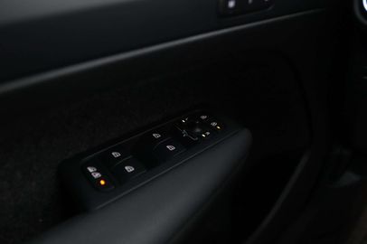 Car image 41